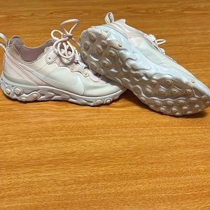 Nike Women’s React